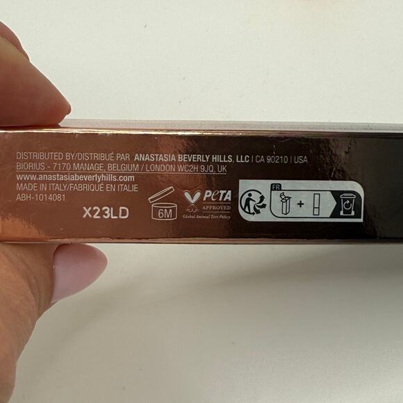 Anastasia Beverly Hills Lash Brag Volumizing Mascara - Jet Black 0.34oz - Picture 4 of 6